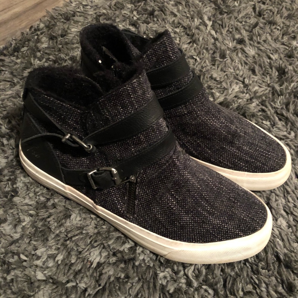 Women’s blowfish booties